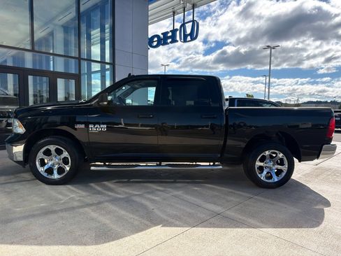 Used 2020 RAM 1500 Classic SLT w/ Luxury Group AWD/4WD image 8