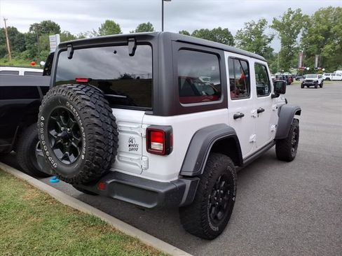 Used 2023 Jeep Wrangler Unlimited w/ Cold Weather Group AWD/4WD image 7