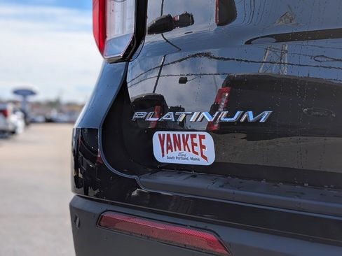 New 2026 Ford Explorer Platinum AWD/4WD image 12