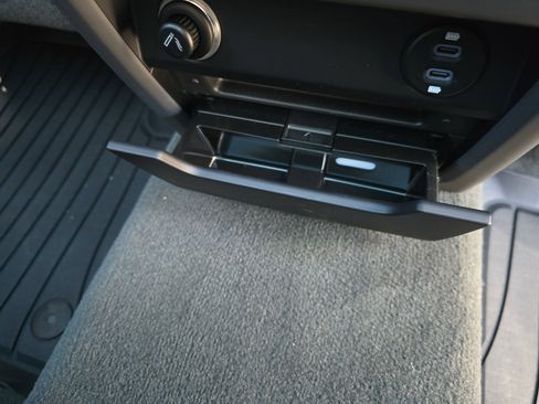 Used 2020 Porsche Cayenne Base image 15