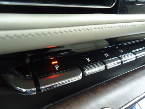 Used 2021 Lincoln Aviator Reserve w/ Equipment Group 202A image 22