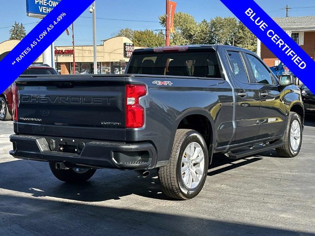 Used 2020 Chevrolet Silverado 1500 Custom w/ Custom Value Package AWD/4WD image 3