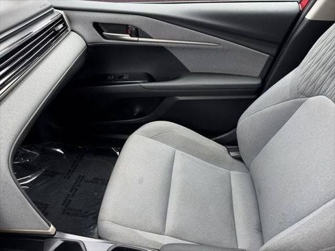 Used 2025 Toyota Camry LE FWD image 90