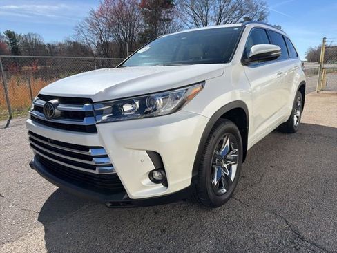 Used 2019 Toyota Highlander Limited Platinum image 6