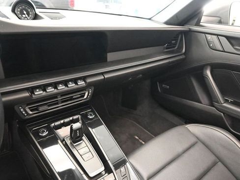 Used 2022 Porsche 911 Carrera GTS image 19