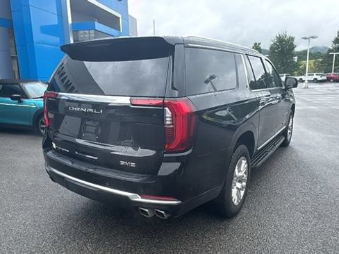 Used 2025 GMC Yukon XL Denali AWD/4WD image 5