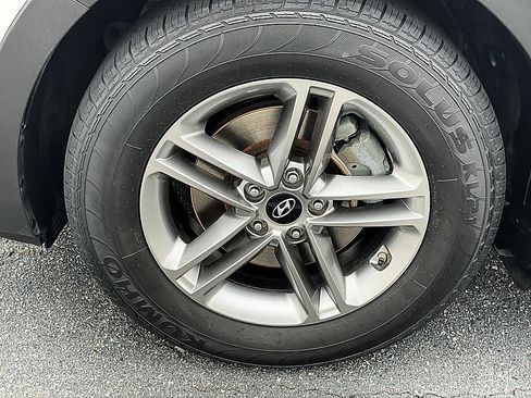 Used 2018 Hyundai Santa Fe Sport w/ 2.4L Value Package 02 FWD image 8