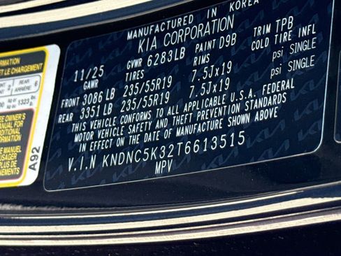 New 2026 Kia Carnival EX FWD image 30