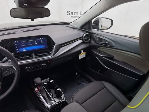 New 2026 Chevrolet Trax ACTIV w/ Driver Confidence Package FWD image 24