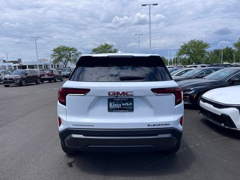 Used 2026 GMC Terrain Elevation w/ LPO, Floor Liner Package FWD image 2