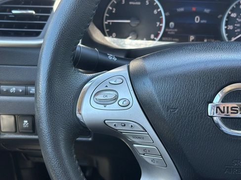 Used 2017 Nissan Murano SV AWD/4WD image 11
