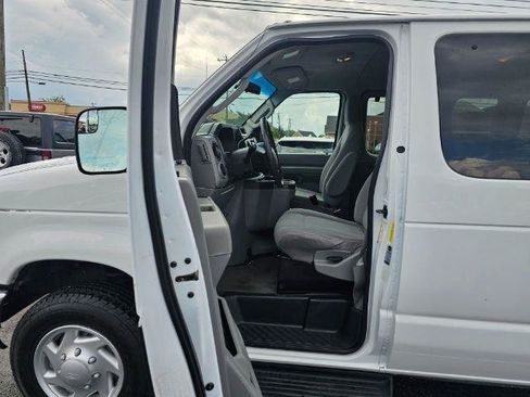 Used 2011 Ford E-350 and Econoline 350 XLT RWD image 25