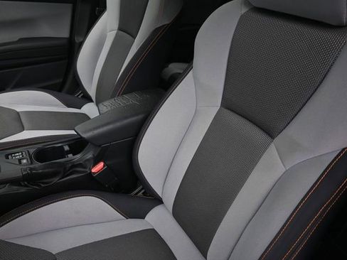 Used 2020 Subaru Crosstrek 2.0i Premium w/ Moonroof Package 2 image 17