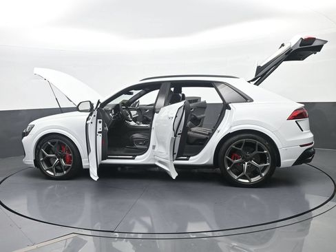 Used 2026 Audi RS Q8 performance AWD/4WD image 92