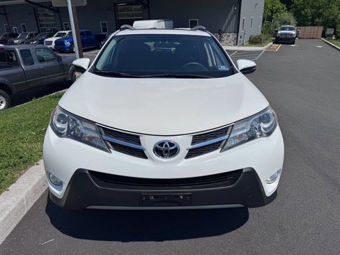 Used 2013 Toyota RAV4 XLE AWD/4WD image 9