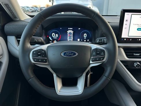 New 2026 Ford Explorer Active w/ Active Comfort Package image 36