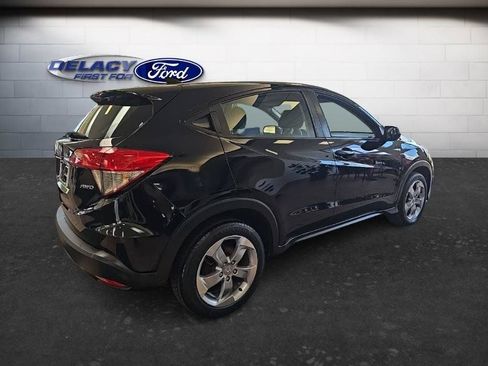 Used 2021 Honda HR-V LX image 8