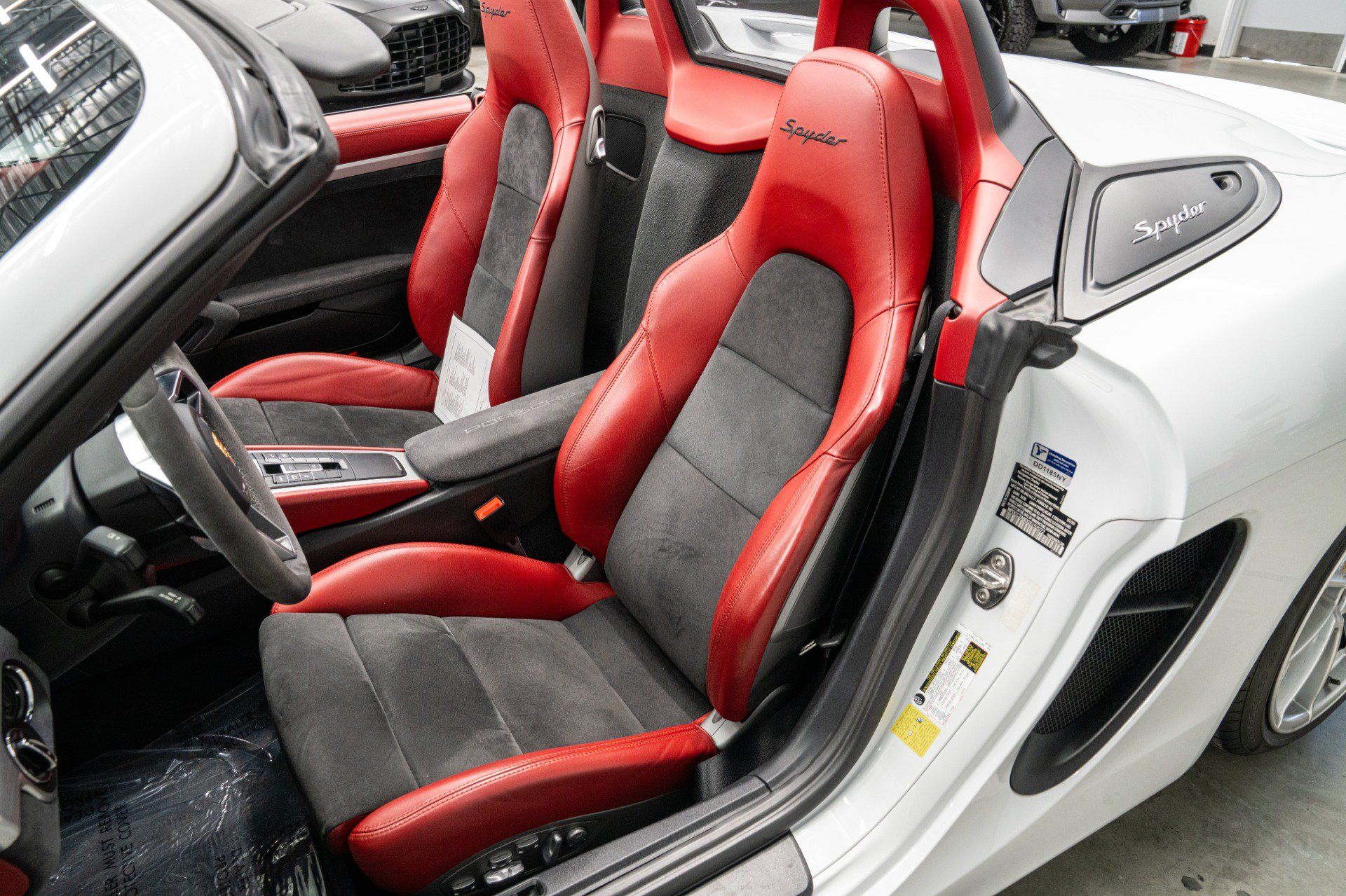 Used 2016 Porsche Boxster Spyder RWD image 23