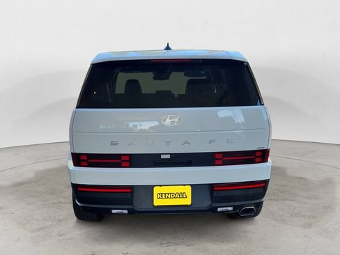 Used 2025 Hyundai Santa Fe SE AWD/4WD image 6