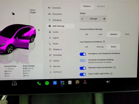 Used 2023 Tesla Model Y Long Range AWD/4WD image 18