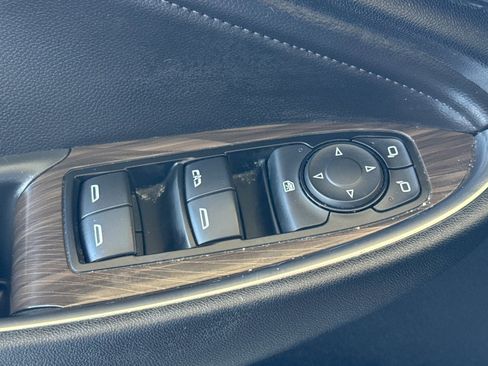 Used 2024 Chevrolet Malibu LT image 12