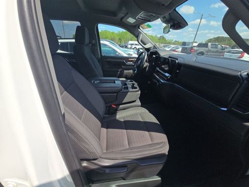 Used 2024 Chevrolet Silverado 1500 LT w/ Protection Package image 6