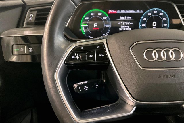 Used 2024 Audi Q8 e-tron Premium Plus AWD/4WD image 18