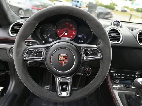 Used 2018 Porsche 718 Cayman GTS image 25