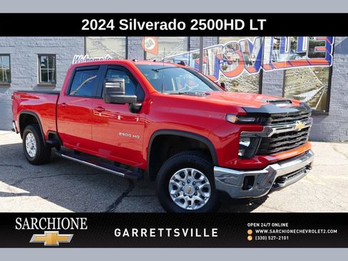 Used 2024 Chevrolet Silverado 2500 LT w/ Convenience Package AWD/4WD image 1