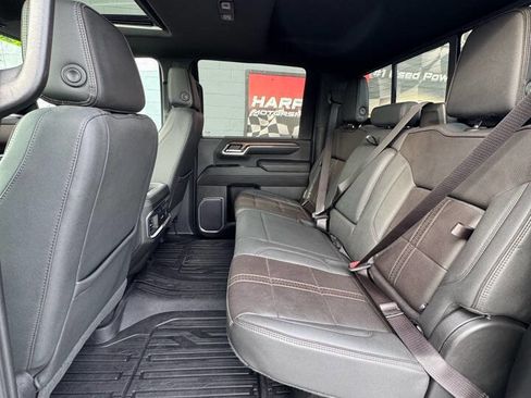 Used 2024 Chevrolet Silverado 3500 High Country w/ Technology Package image 19