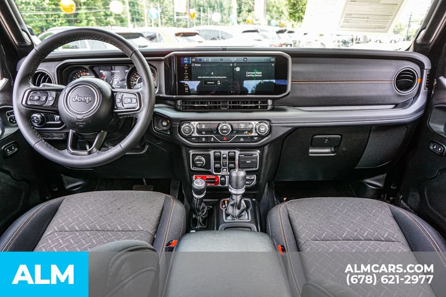 Used 2026 Jeep Gladiator Mojave AWD/4WD image 24