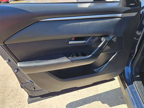 Used 2025 MAZDA CX-50 AWD 2.5 S w/ Premium Package image 14