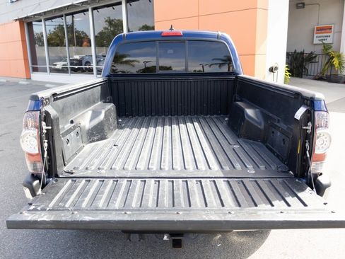 Used 2014 Toyota Tacoma PreRunner image 14