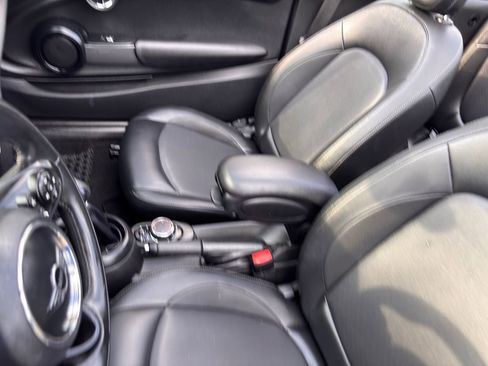 Used 2019 MINI Cooper Convertible w/ Signature Upholstery Package image 39