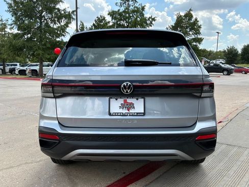 Used 2025 Volkswagen Taos S FWD image 7