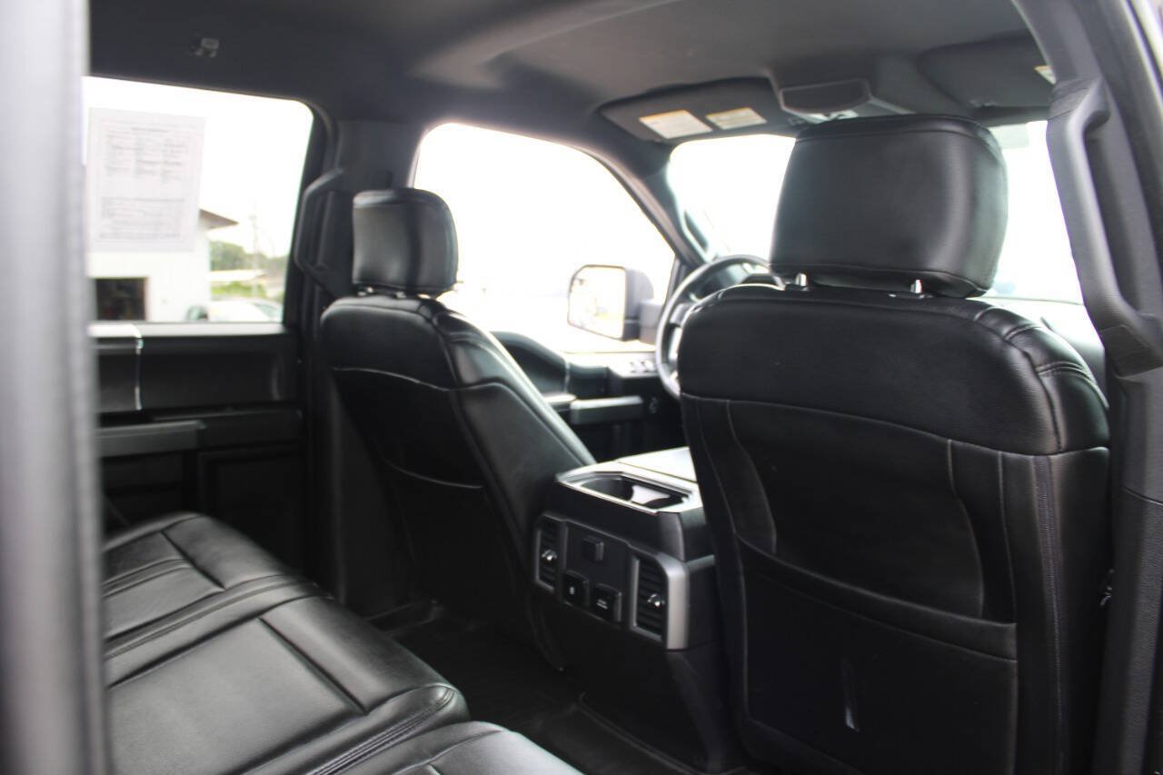 Used 2018 Ford F150 XLT w/ Equipment Group 302A Luxury AWD/4WD image 10