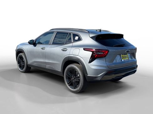 New 2026 Chevrolet Trax ACTIV FWD image 3