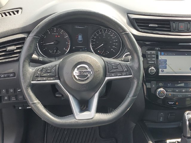 Used 2017 Nissan Rogue SL AWD/4WD image 13