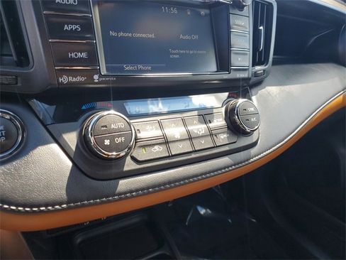 Used 2017 Toyota RAV4 SE image 21