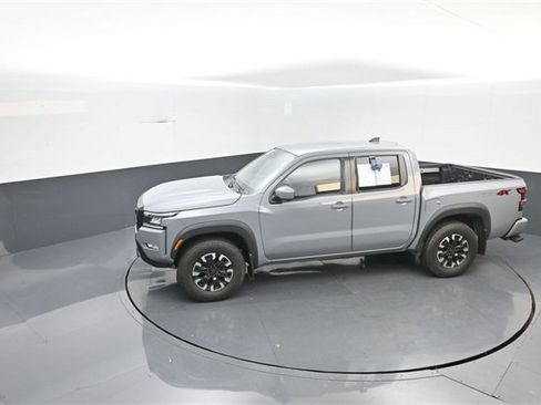 Used 2022 Nissan Frontier PRO-4X image 16