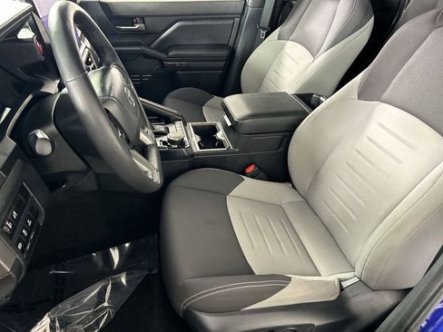 Used 2024 Toyota Tacoma TRD Sport image 21