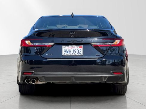 Used 2025 Toyota Camry SE w/ Convenience Package FWD image 4