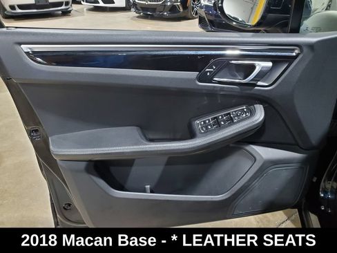 Used 2018 Porsche Macan AWD/4WD image 8