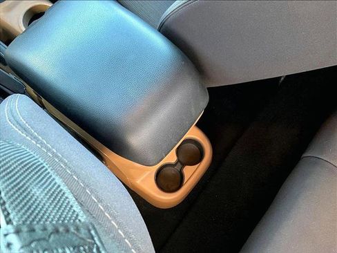 Used 2013 Jeep Wrangler Sahara image 22