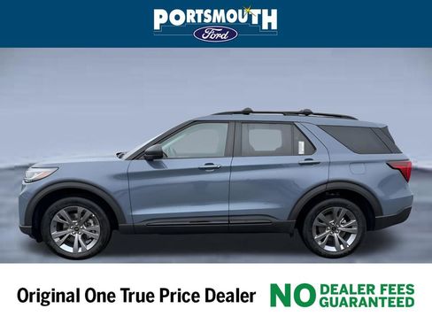 New 2026 Ford Explorer Active w/ Active Comfort Package image 2