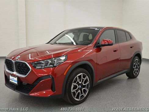 Used 2024 BMW X2 xDrive28i image 3
