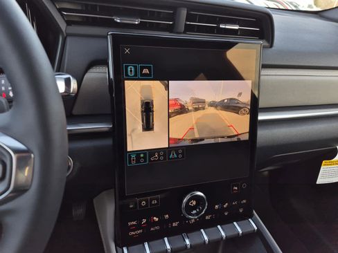 New 2026 GMC Terrain Elevation w/ Elevation Premium Package image 23