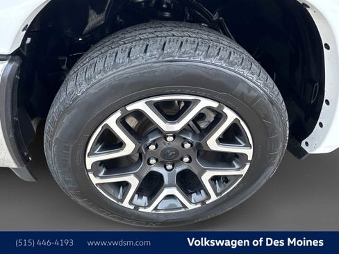 Used 2025 RAM 1500 Laramie image 8