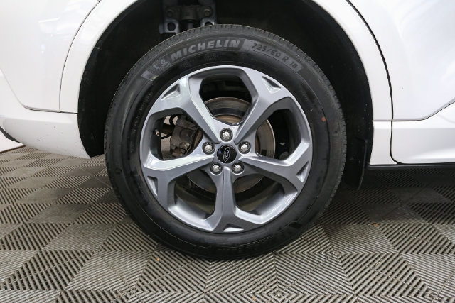 Used 2024 Ford Escape ST-Line w/ Tech Pack #1 AWD/4WD image 16