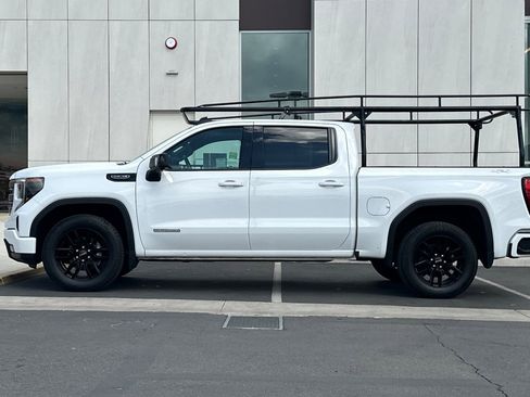 Used 2022 GMC Sierra 1500 Elevation w/ Elevation Premium Package image 6